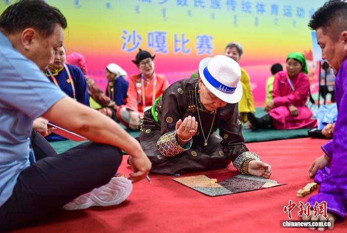从日常生活走向正式赛场：草原掷骨游戏沙嘎的