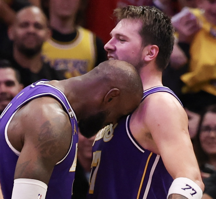 火箭116-124不敌湖人 乌度卡攻防策略遭质疑