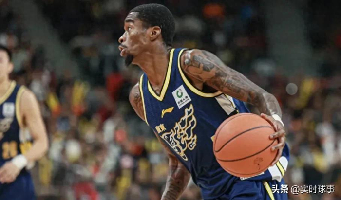 CBA常规赛收官战前外援调整引关注 多队补强冲击