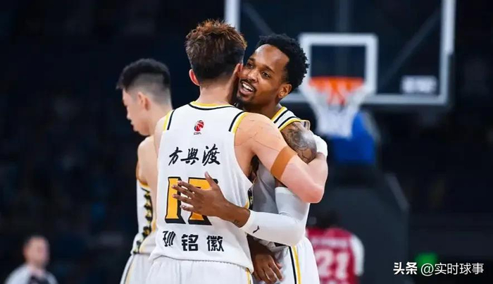 CBA常规赛收官战前外援调整引关注 多队补强冲击